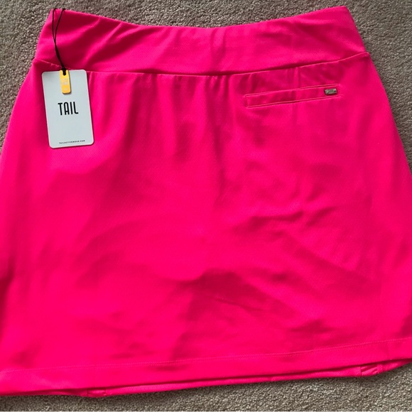 Tail Golf Skort - NWT Size Size: Small - Picture 2 of 4